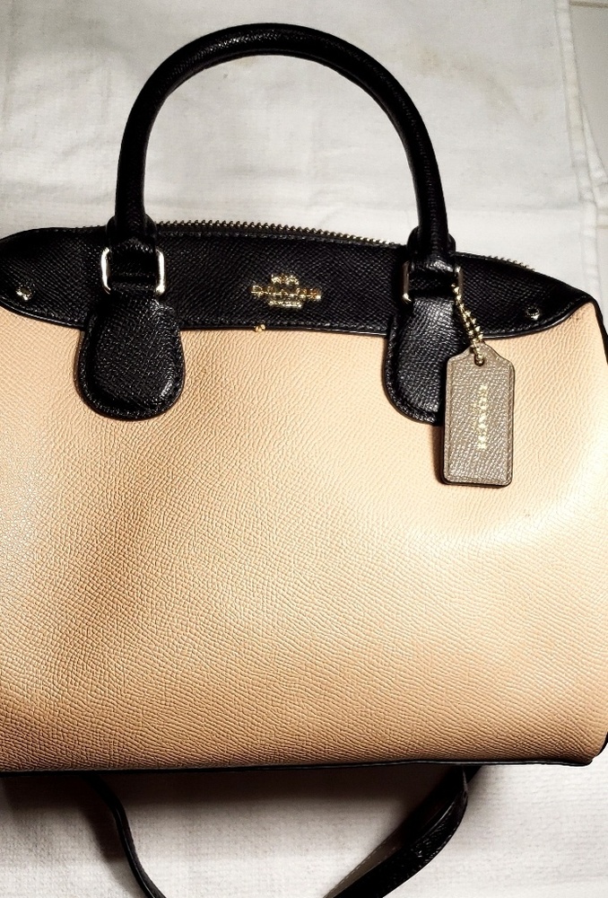 Coach tri color small barrel purse